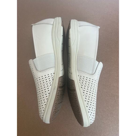 NWOT Earth Origins Elin Cream Leather Laser Cut Slip-On Casual Sneaker Shoe 8.5W - Picture 6 of 12